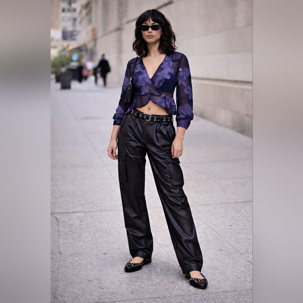 Wilfred-Aritzia Sheer Deep V Peplum Blouse - Midnight Blue